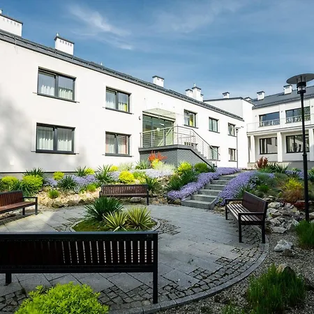 אתר נופש Sloneczne Wzgorze טארנאו