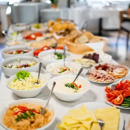 리조트 Centrum Rehabilitacji Spolecznej I Zawodowej Zaz Sloneczne Wzgorze 타르노프