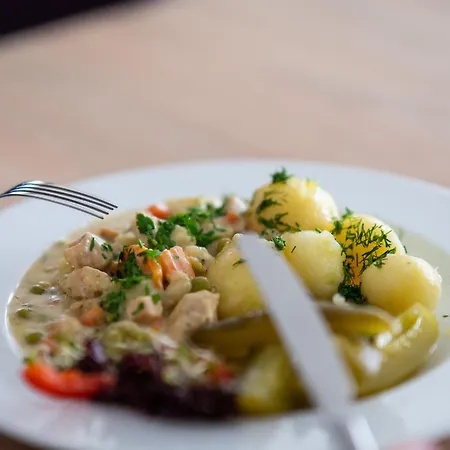 Sloneczne Wzgorze אתר נופש